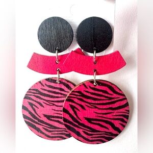 Bold Pink & Black Zebra Drop Earrings - Women Accessories - 80s Revival - NWT